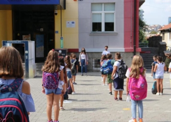 UNICEF: Fëmijët t’i kthehen mësimit sa më parë që është e mundur