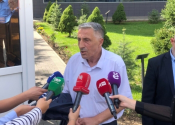 Jasharaj shkon në takim te Osmani: Greva vazhdon, s’jemi konsultuar për 50 eurot