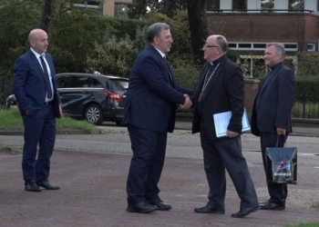 Tërnava pas takimit me ish-krerët e UÇK-së në Hagë: Të gjithë ishin mirë me shëndet