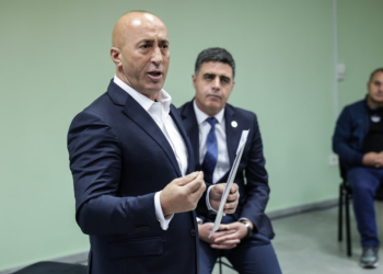 Haradinaj e quan “të sëmurë” qeverisjen aktuale
