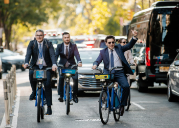 Për të shënuar Ditën Ekologjike të Malit të Zi, Abazoviq me biçikletë në New York