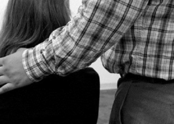 ​E ngacmoi seksualisht dhe pastaj e goditi viktimën arrestohet i dyshuari