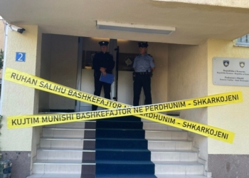 ​Aktivistët kërkuan që të shkarkohet prokurori Ruhan Salihu dhe kryeprokurori Kujtim Munishi