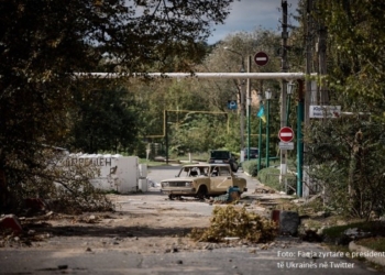 ​Zelensky qytetarëve rusë: Putin me vetëdije po ju dërgon drejt vdekjes