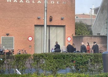 ​Ish-presidentët shqiptarë në Hagë, vizitojnë Thaçin dhe të tjerët