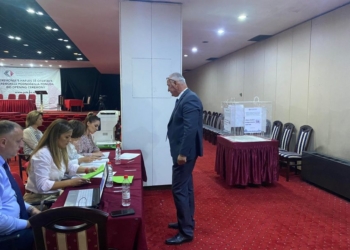 AKP-ja nxjerrë në shitje 39 asete të pronave shoqërore