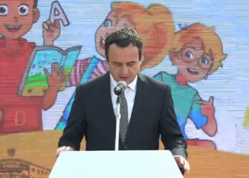 Kurti: Alfabetin e Kongresit të Manastirit, nga sot fëmijët shqiptarë do ta mësojnë në abetaren e unifikuar