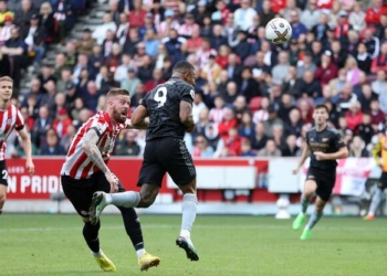 Arsenali lë pa thumba “Bletët” dhe rimerr kryesimin në Premierligë