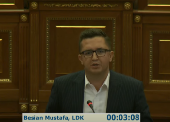 Mustafa kritikon Qeverinë për mungesë të investimeve: 800 mijë euro po i rrinë në llogari bankare