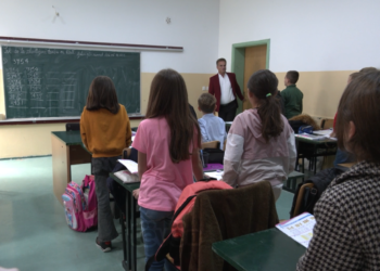 Podujeva mes grevës e mësimit