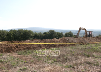 Gërmime në kërkim të mbetjeve mortore, dëshmitari kishte parë se ushtria serbe kishte fshehur materiale të dyshimta