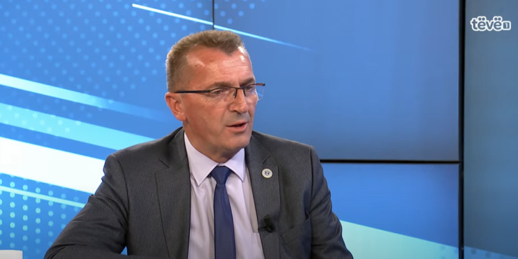 Zeqiri: Arrestimet e IPK-së janë spektakël, tre policë u liruan nga hetimet në mungesë provash