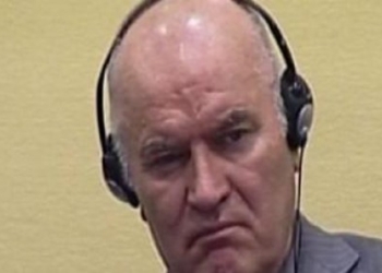 ​Krimineli Ratko Mlladiq shtrihet në spital