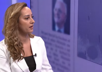 Deputetja e VV-së: Barrikadimi i 100 euroshit po vështirëson edhe situatën e mësimdhënësve