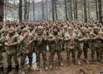 Grupi paramilitar i Kadyrovit “përforcon” trupat ruse në Ukrainë