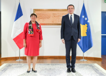 Kurti pret në takim lamtumirës ambasadoren e Francës, e falënderon për angazhimin në Kosovë