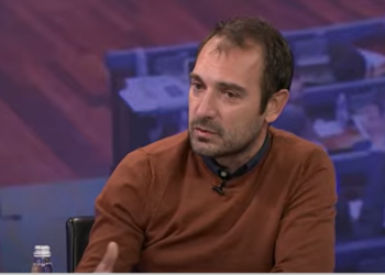 Shala: Një mësues i untë nuk mund t’i mësojë nxënësit