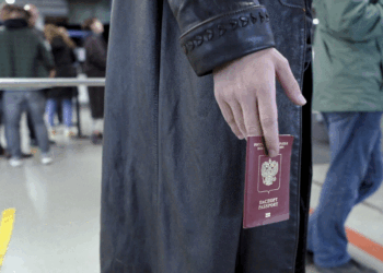 Finlanda i bashkohet Polonisë dhe Baltikut, mbyll kufijtë për turistët rusë