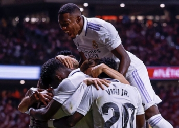 E quajtën majmun, Vinicius “thumbon” tifozët e Atleticos: Qanë në Lisbonë, qanë në Milano