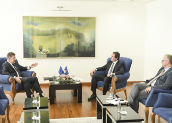 Zyra e Kryeministrit jep detaje pas takimit Kurti – Lajçak