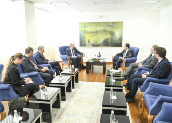 Kurti pret delegacionin nga BERZH, u bisedua për projektet aktuale