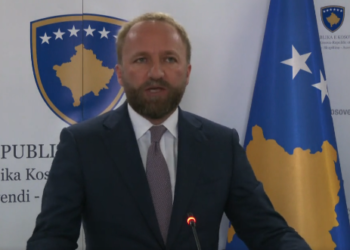 Abelard Tahiri për grevën: Kjo kryeneçësi është duke bërë dëm të madh dhe duhet të ndalet