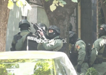 Antiterrori, RENEA dhe Njësia Antieksploziv zbarkojnë tek ambasada e Iranit në Shqipëri