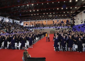 Me organizim madhështor, UBT mbajti ceremoninë e gradimit të studentëve