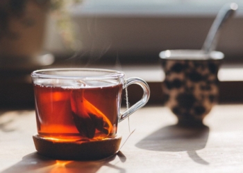 Katër filxhanë çaji në ditë, mbajnë diabetin larg!