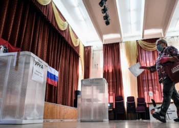 Rusët votojnë në zgjedhjet lokale dhe ato rajonale