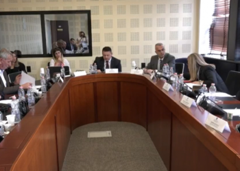 Komisioni për Çështje të Sigurisë miratoi në parim tri projektligje