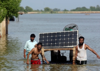 SHBA i dërgon ndihma Pakistanit pas vërshimeve vdekjeprurëse