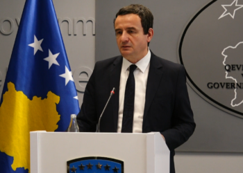 Kurti: 39 për qind të të punësuarve janë pranuar me lidhje politike dhe 44 për qind me lidhje familjare