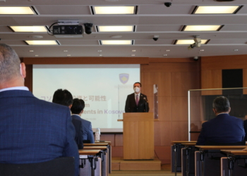 Kurti në Forumin Ekonomik në Japoni tregon potencialin e Kosovës, fton bizneset për investim