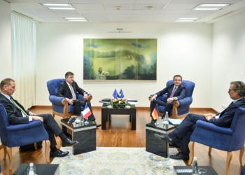 Deklarohet Kurti pas takimit me emisarin Lajçak, këshilltarët Plötner dhe Bonne