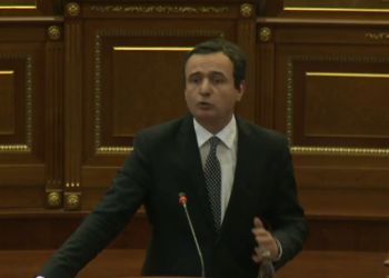 Kurti i quan të papranueshme kërkesat e mësimdhënësve për 100 euro