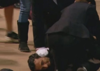 Burri tenton të vjedhë arkivolin e Mbretëreshës Elisabeth, shokohen njerëzit në Wastminster