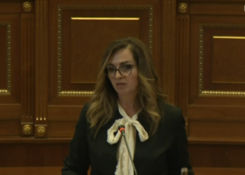 Qalaj-Nagavci debatojnë për cilësinë në arsim