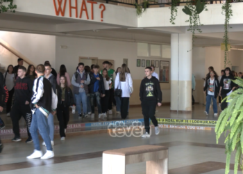 Edhe një shkollë nuk i bindet SBASHK-ut