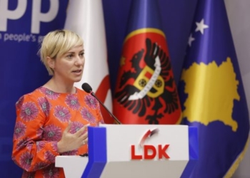 Halimi e quan të përçudshme postimin e rasteve në Facebook nga ministrja Albulena Haxhiu