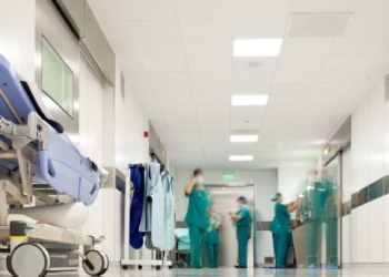 Ndërron jetë në një spital privat, familjarët raportojnë rastin në Polici