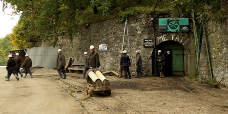 Sanohet problemi, punëtorët e Trepçës të ngujuar në minierë kanë filluar të dalin