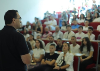 Nis zyrtarisht viti i ri shkollor 2022/23 në shkollat e mesme të UBT-së