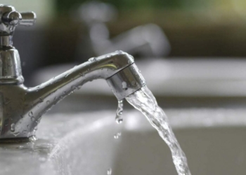 Reshjet e shiut shkaktojnë turbullira në ujësjellës