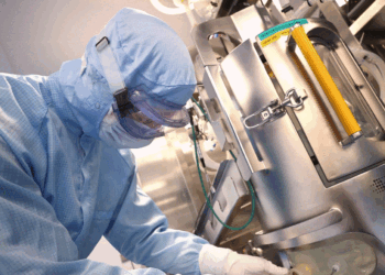 OBSH: Vaksinat hundore mund të ndihmojnë në kontrollim të COVID-19