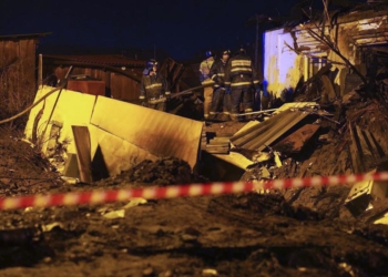 Rrëzohet një avion ushtarak në rusi, vdesin dy persona