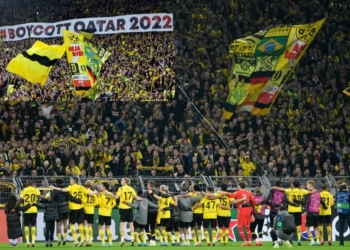 “Bojkotoni Kupën e Botës në Katar”, tifozët e Dortmund mesazh të drejtëpërdrejtë!