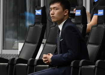 E zbulon prestigjiozja “Fiancial Times”: Interi, në shitje!