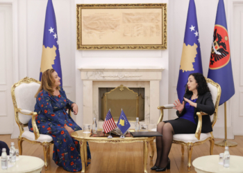 Osmani: Gratë shqiptare shquhen për ballafaqimin me pasojat e luftës