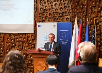 Bislimi thotë se Qeveria mbetët e përkushtuar për reformë në administratën publike